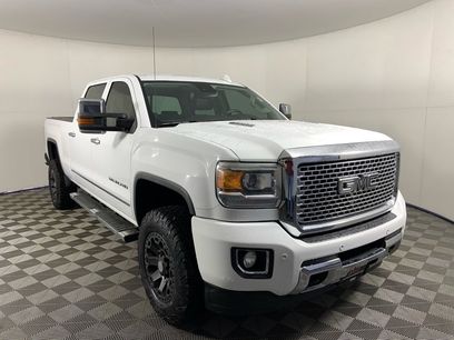 Used 2015 GMC Sierra 2500 Denali w/ Duramax Plus Package