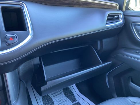 Used 2023 Chevrolet Tahoe LS image 31