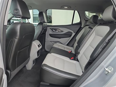 Certified 2023 GMC Terrain SLT w/ Infotainment Package II image 15