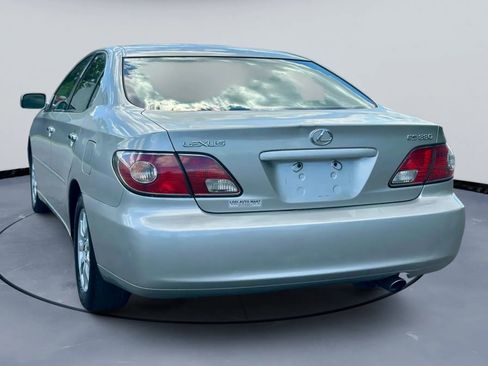 Used 2004 Lexus ES 330 FWD image 5