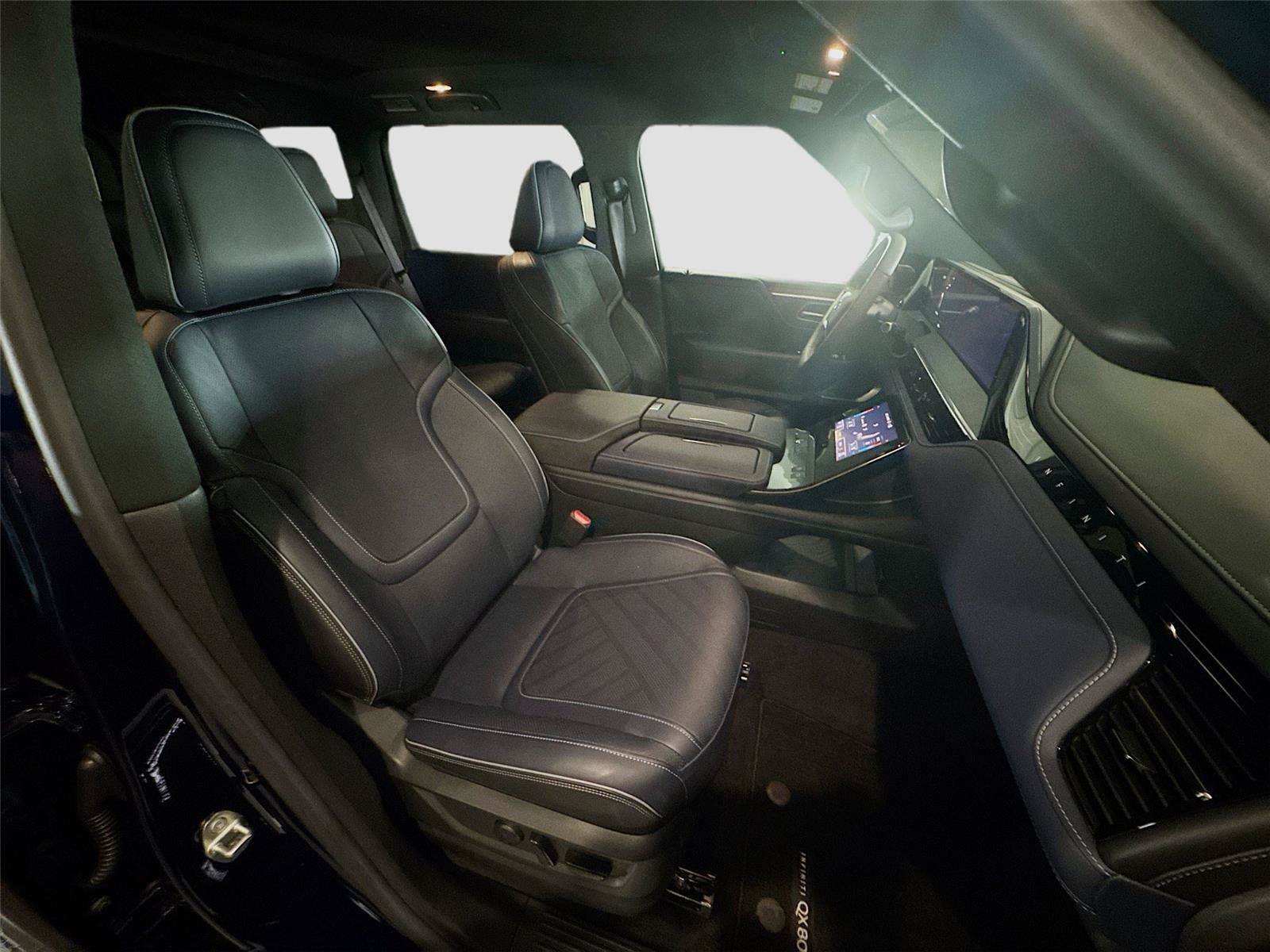Used 2026 INFINITI QX80 Luxe AWD/4WD image 28
