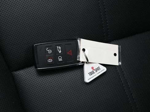 Used 2025 Land Rover Range Rover Velar S image 32