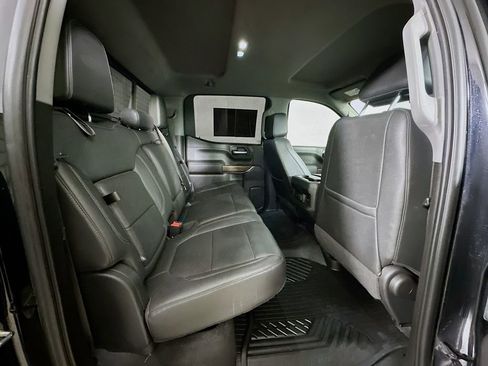 Used 2021 Chevrolet Silverado 1500 LT Trail Boss w/ Convenience Package II image 9