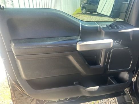 Used 2019 Ford F150 Lariat w/ Equipment Group 502A Luxury image 13