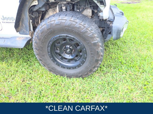 Used 2020 Jeep Gladiator Overland AWD/4WD image 3