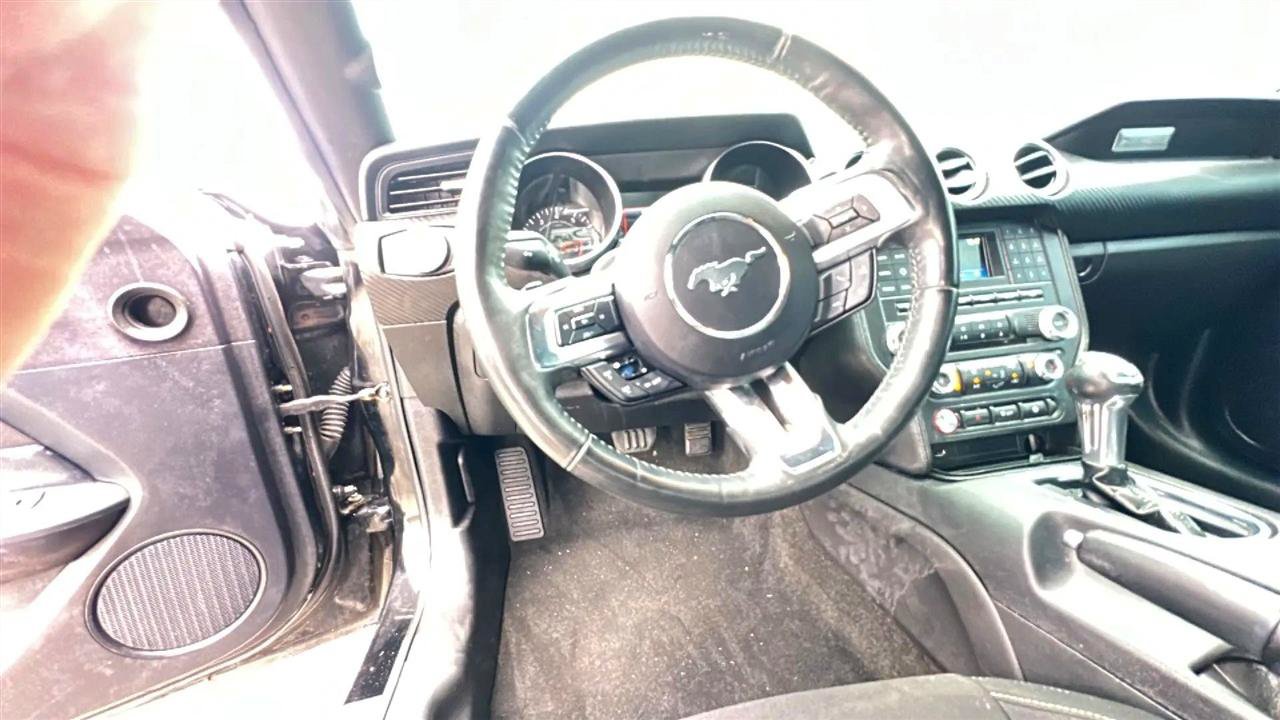 Used 2018 Ford Mustang Coupe RWD image 36