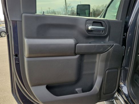 Used 2024 Chevrolet Silverado 2500 Custom w/ Custom Value Package image 14