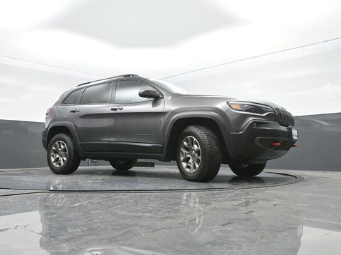 Used 2021 Jeep Cherokee Trailhawk image 31