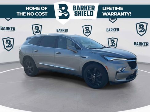 Used 2024 Buick Enclave Essence w/ Experience Buick Package AWD/4WD image 2
