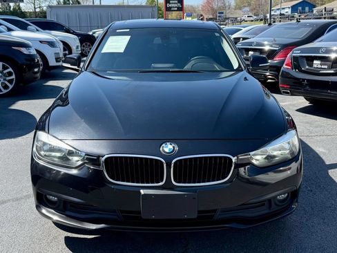 Used 2016 BMW 320i Sedan RWD image 2