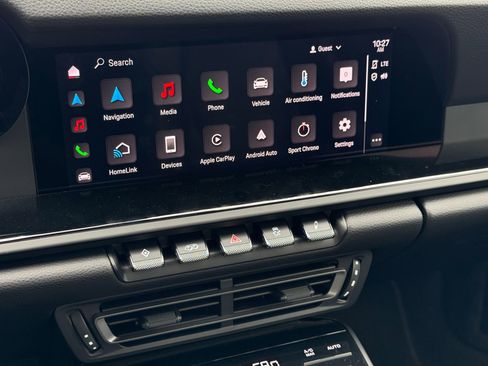 Certified 2023 Porsche 911 Carrera T w/ Sportdesign Package image 19