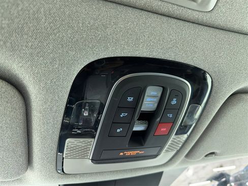 Used 2023 Hyundai Palisade Limited image 39