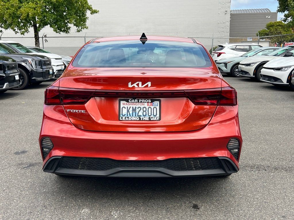 Certified 2023 Kia Forte LXS w/ LXS Technology Package FWD image 6