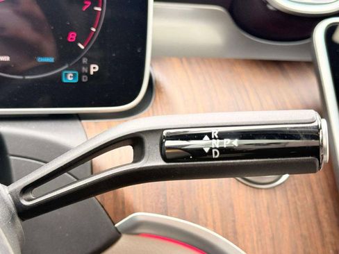 Used 2024 Mercedes-Benz CLE 300 4MATIC Coupe image 31