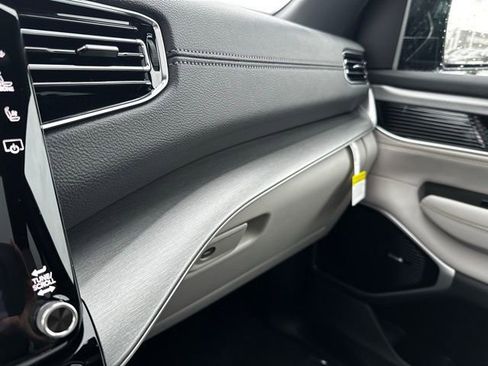 New 2025 Jeep Wagoneer L Series III w/ Quick Order Package 25C Super image 24