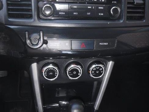 Used 2016 Mitsubishi Lancer ES image 13