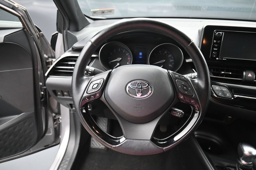 Certified 2018 Toyota C-HR XLE FWD image 16