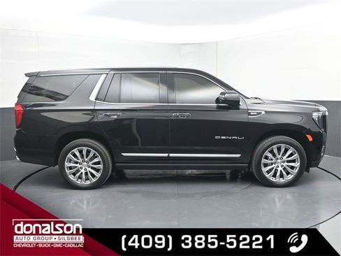 Used 2022 GMC Yukon Denali image 2
