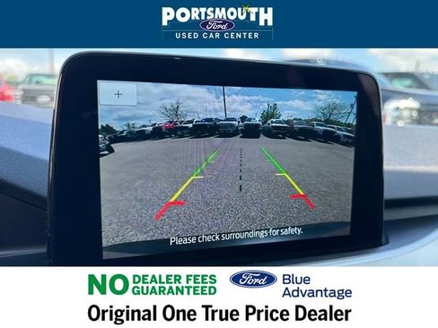 Used 2022 Ford Escape SE w/ SE Sport Appearance Package image 11