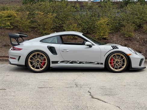 Used 2019 Porsche 911 GT3 RS image 2