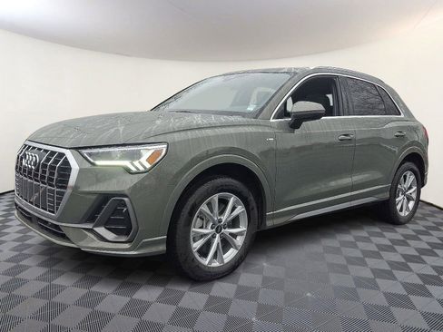 Used 2025 Audi Q3 2.0T Premium Plus w/ Premium Plus Package image 3
