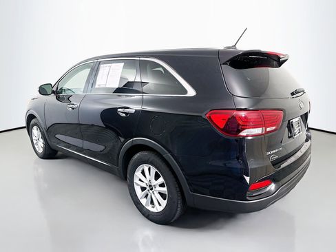 Used 2020 Kia Sorento LX FWD image 5