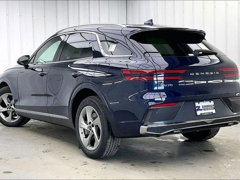 New 2026 Genesis GV70 2.5T Select AWD/4WD image 5