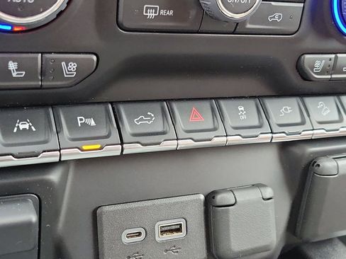 Certified 2022 Chevrolet Silverado 1500 High Country w/ Safety Package II image 30