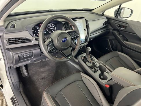 Used 2024 Subaru Crosstrek 2.5i Limited AWD/4WD image 2