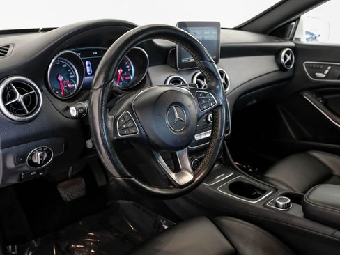 Used 2018 Mercedes-Benz CLA 250 image 2