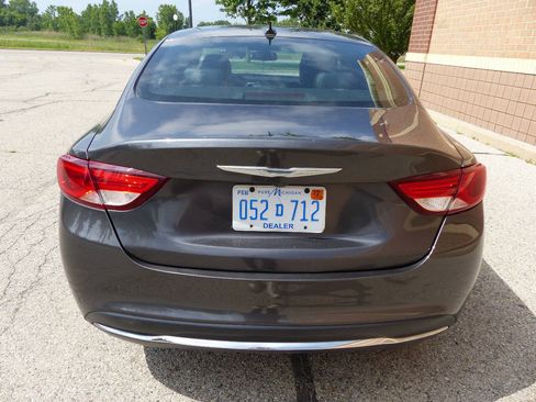 Used 2015 Chrysler 200 S w/ Navigation & Sound Group I FWD image 7