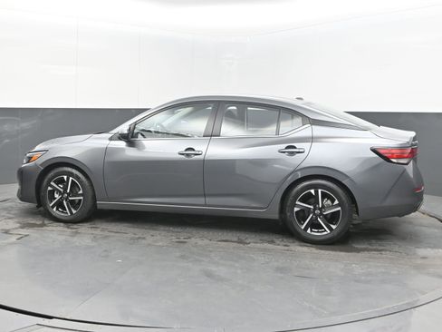 Used 2025 Nissan Sentra SV FWD image 7
