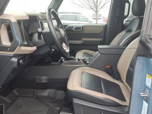 Used 2023 Ford Bronco Wildtrak image 9