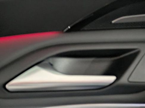 Used 2025 Audi Q5 Premium Plus w/ Premium Plus image 11