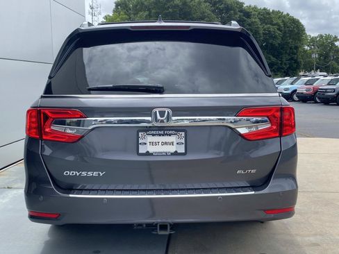 Used 2018 Honda Odyssey Elite image 5