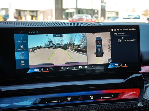 Used 2026 BMW M5 Touring image 26