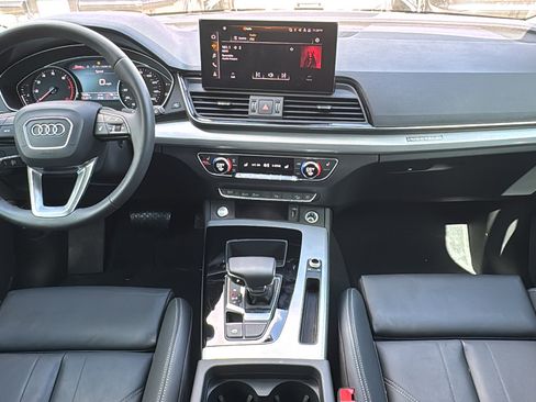 Certified 2024 Audi Q5 2.0T Premium w/ Convenience Package image 16