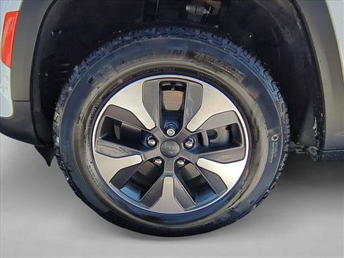 Used 2023 Jeep Grand Cherokee 4WD 4xe image 24