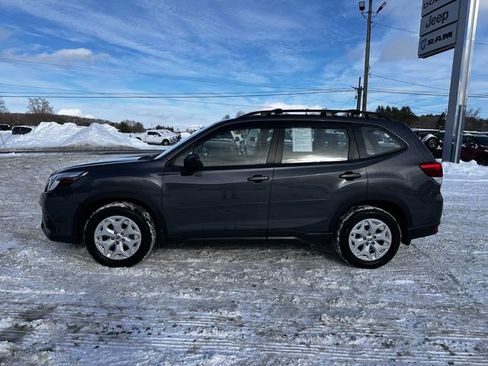 Used 2022 Subaru Forester image 2