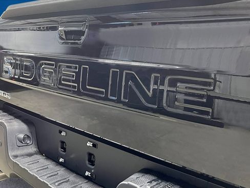 New 2026 Honda Ridgeline Black Edition image 10