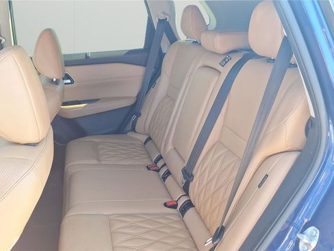 Used 2023 Nissan Rogue Platinum w/ Platinum Premium Package image 19