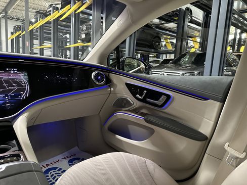 Certified 2023 Mercedes-Benz EQS 580 4MATIC Sedan image 26
