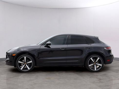 Used 2025 Porsche Macan AWD/4WD image 2