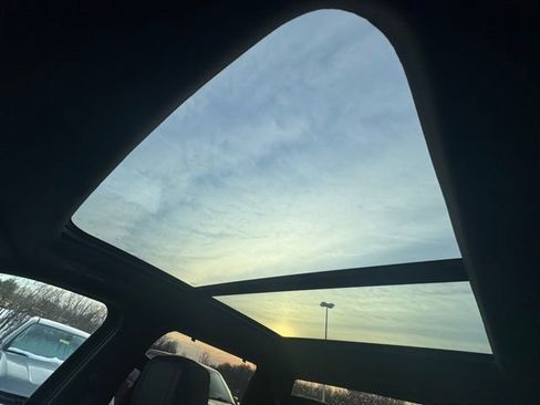 Used 2023 Toyota Tundra Platinum image 32