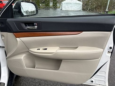 Used 2014 Subaru Outback 3.6R Limited AWD/4WD image 24