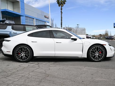 Used 2022 Porsche Taycan 4S AWD/4WD image 4