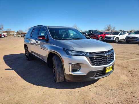 Used 2023 Chevrolet Traverse Premier w/ Redline Edition image 2