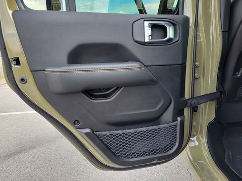 New 2026 Jeep Gladiator Sahara image 11