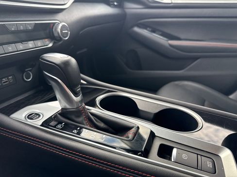 Used 2024 Nissan Altima 2.5 SR image 23