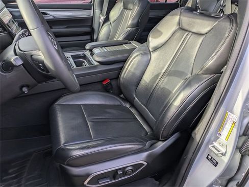 Used 2022 Jeep Wagoneer Series I image 11